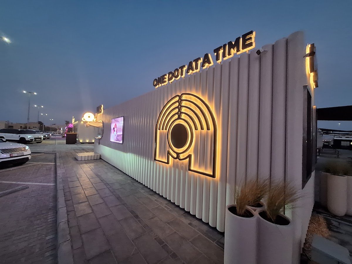 Dots Cafe - Khalifa Branch