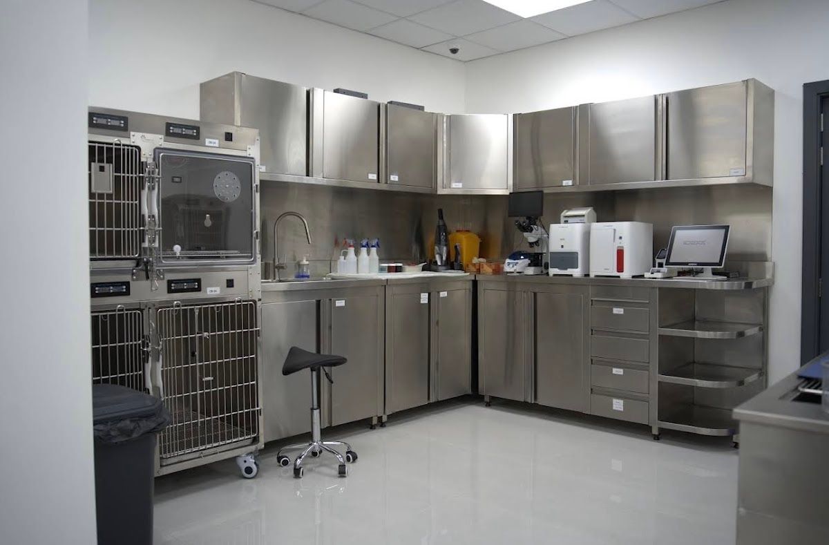 Clawfield Veterinary Clinic 4