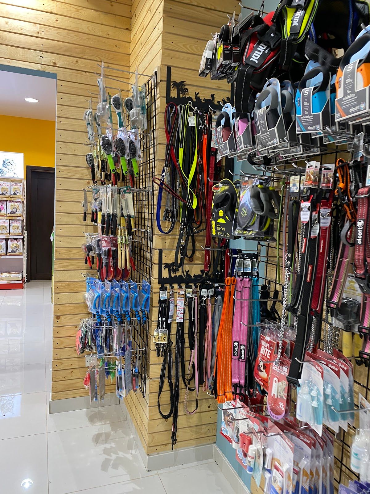 Canine Styles Pet Shop & Grooming Salon 2