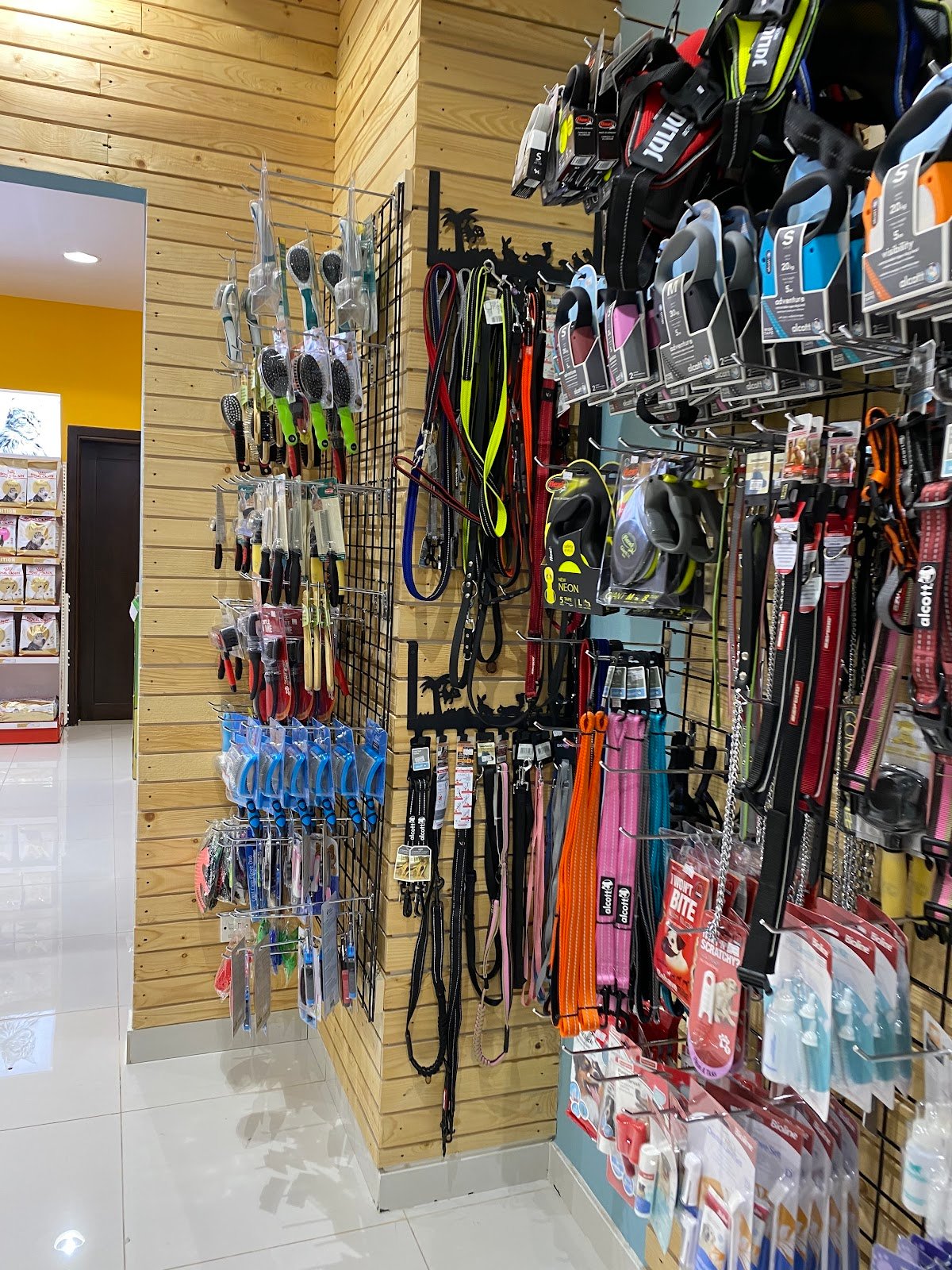 Canine Styles Pet Shop & Grooming Salon photo 2